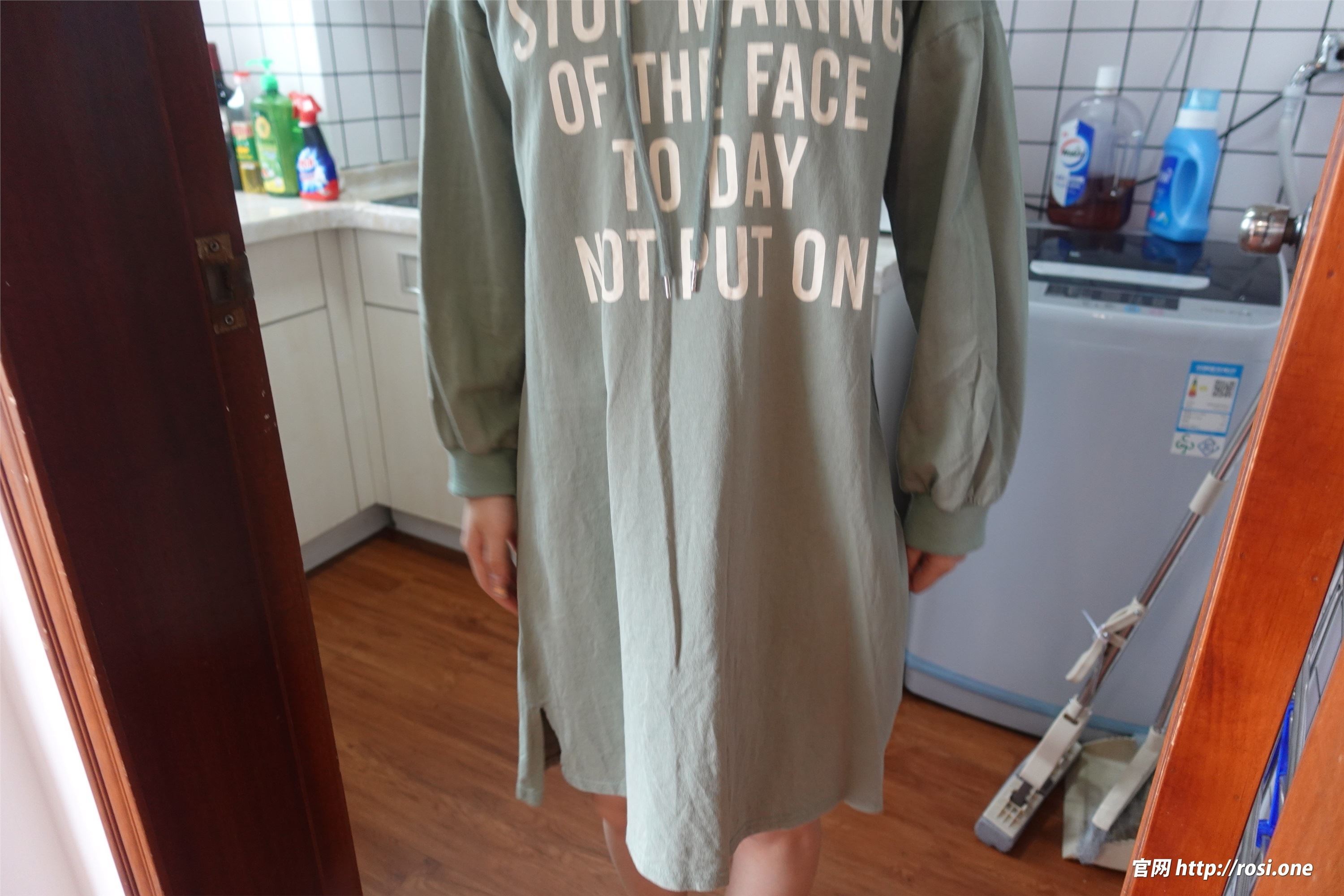 ROSI写真 2022.02.05 NO.3715